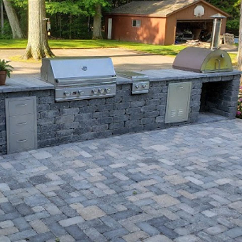 Grills & Outdoor Kitchens – StoneQuest Inc